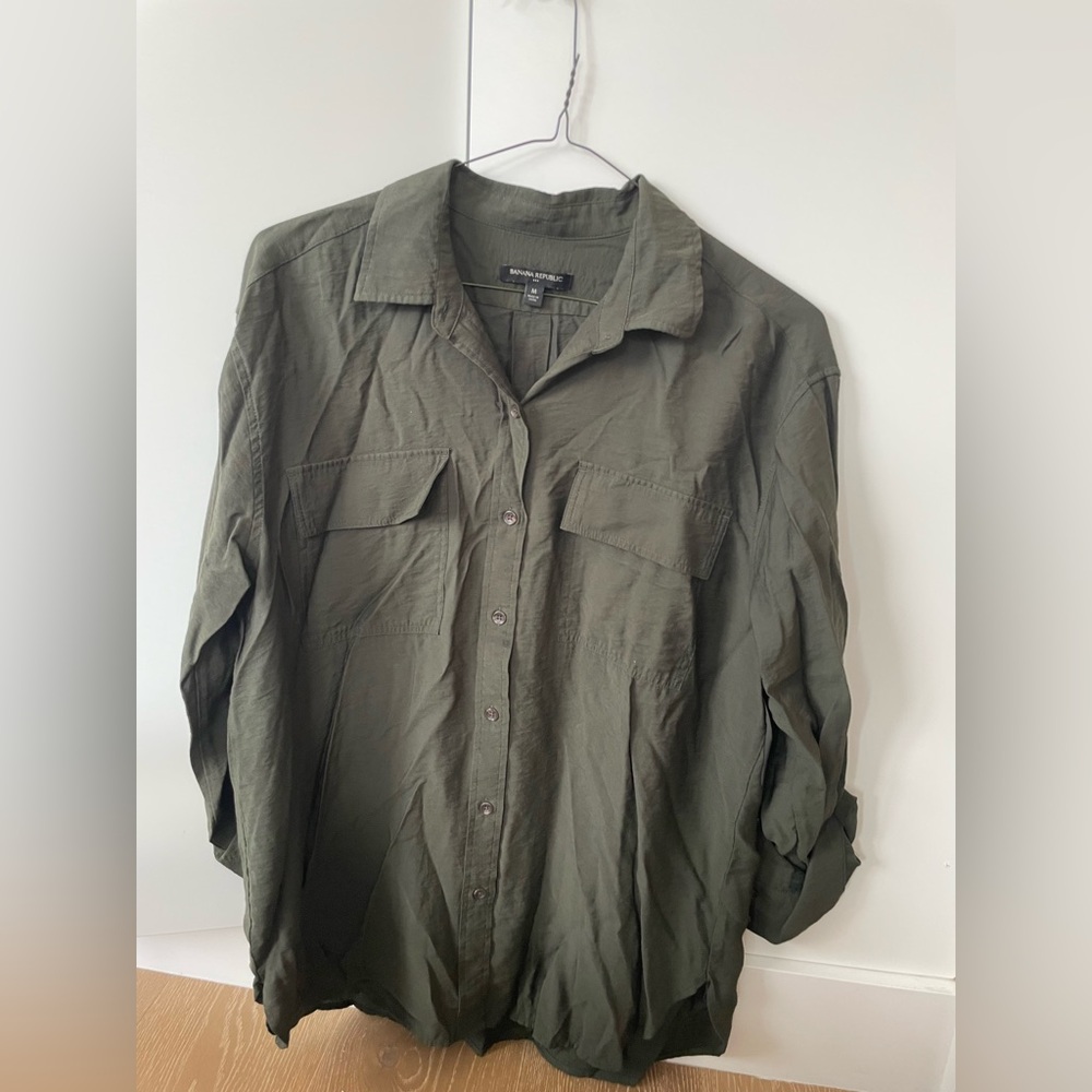 Women’s utility army Green Button-Up Shirt